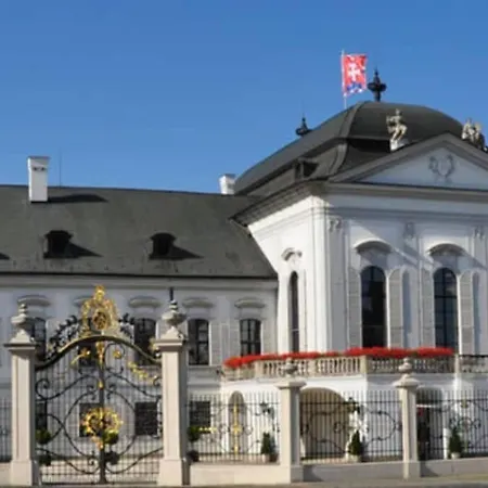 Апартаменты Boutique Flat In Old Town