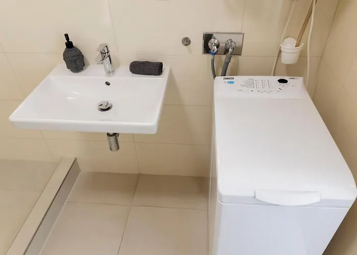 Boutique Flat In Old Town Apartment *